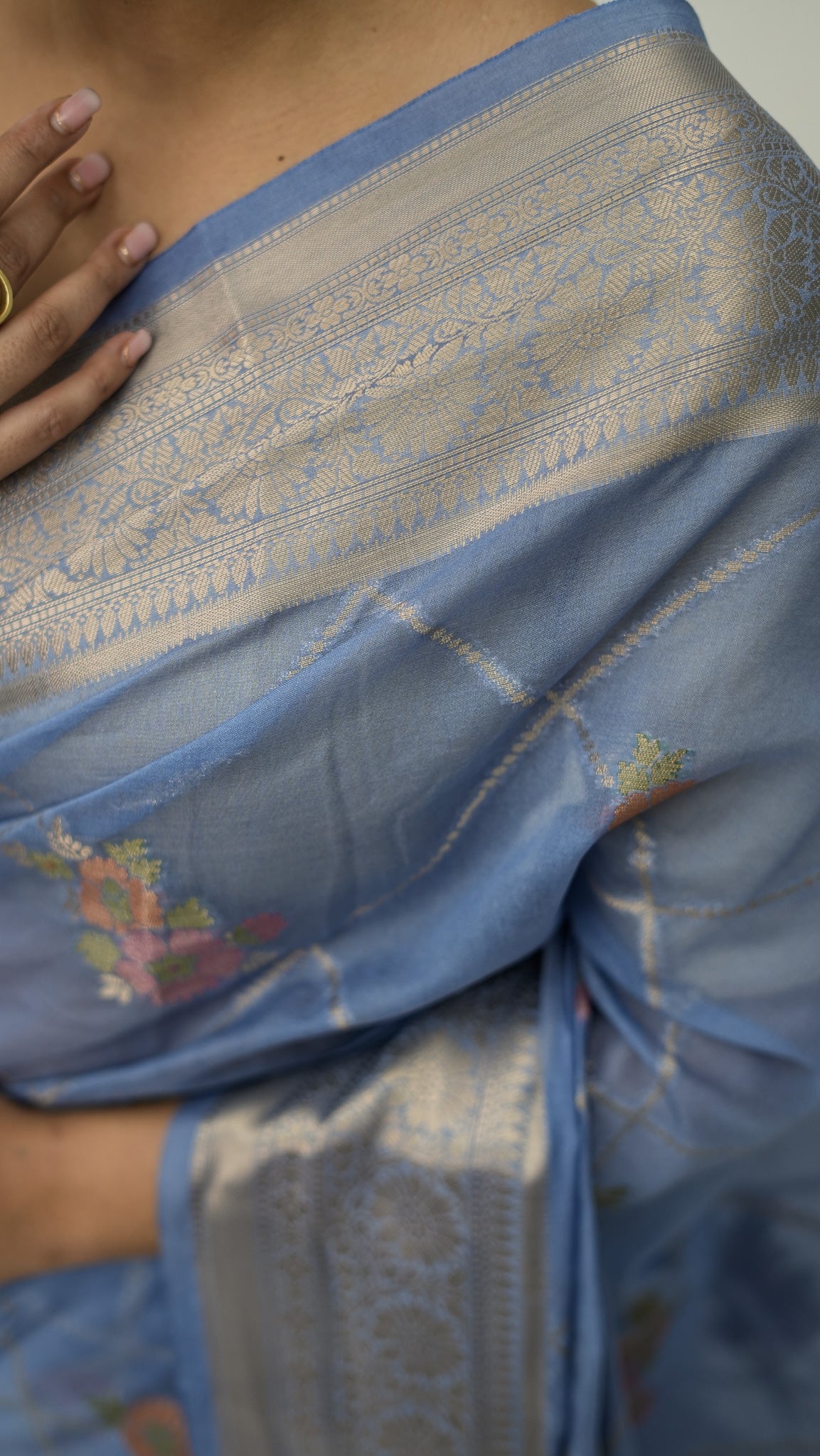 Semi Georgette Buta Checks Saree