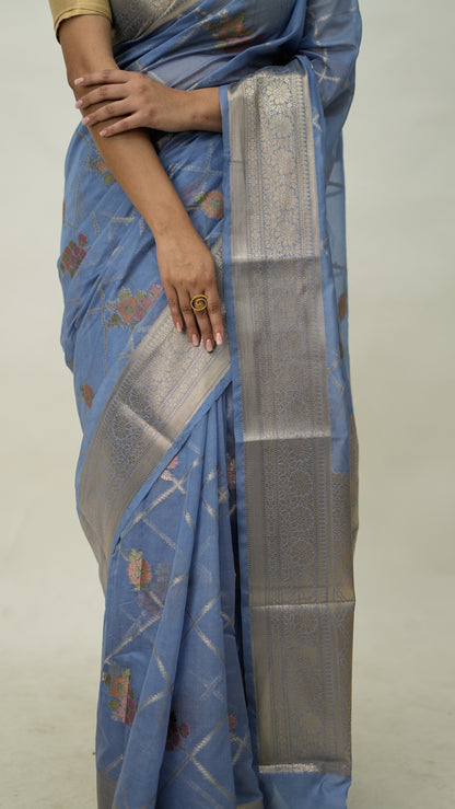 Semi Georgette Buta Checks Saree