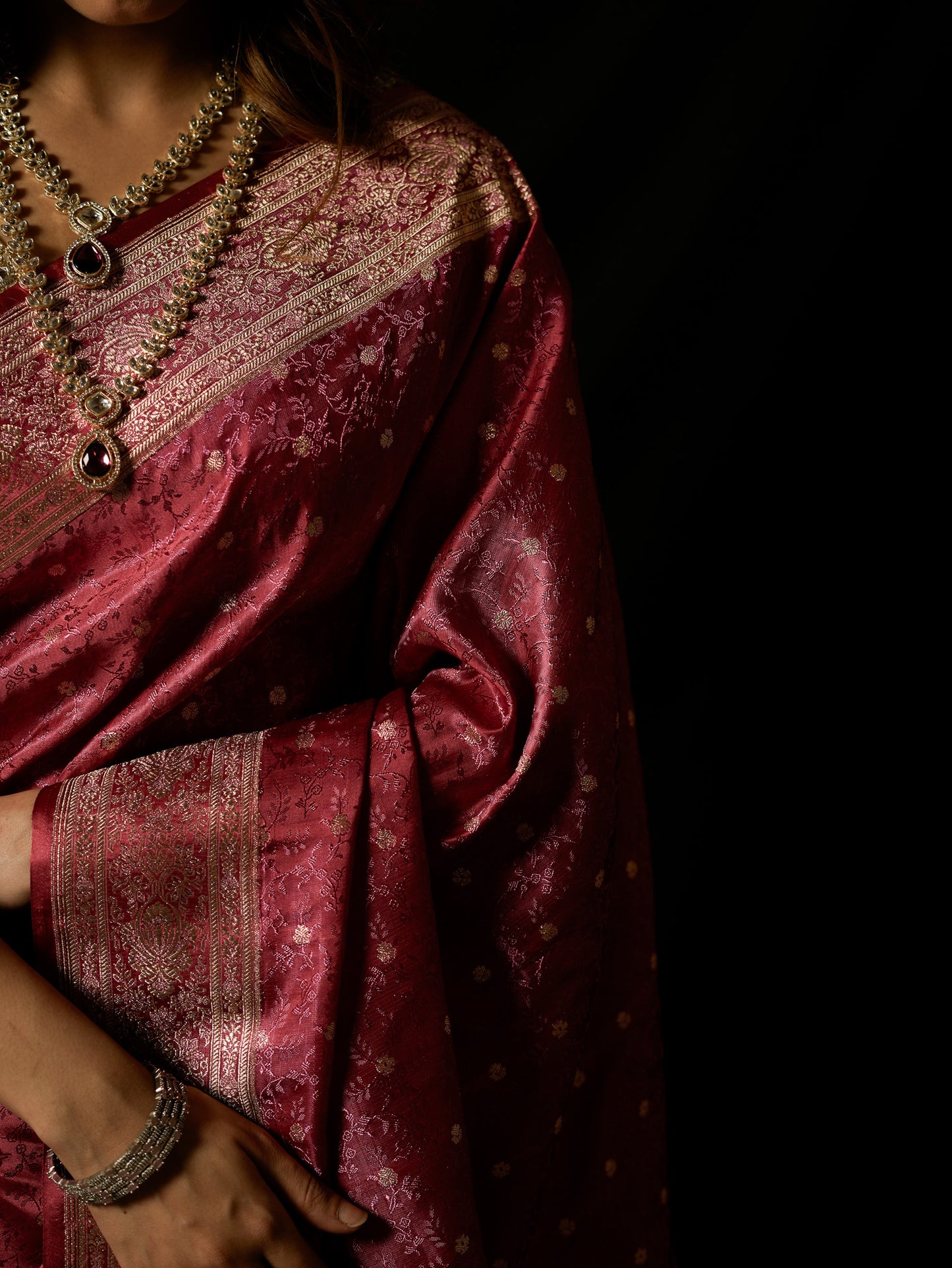 Satin Silk Handwoven Tanchoi Gagri Saree